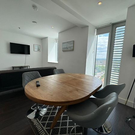 Cozy One Bedroom Flat 20 Mins Central London Bp142 מראה חיצוני תמונה