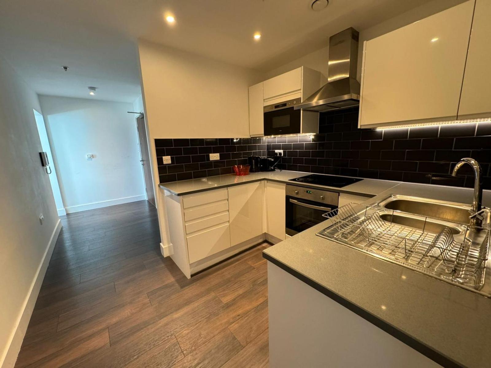 Cozy One Bedroom Flat 20 Mins Central London Bp142 מראה חיצוני תמונה