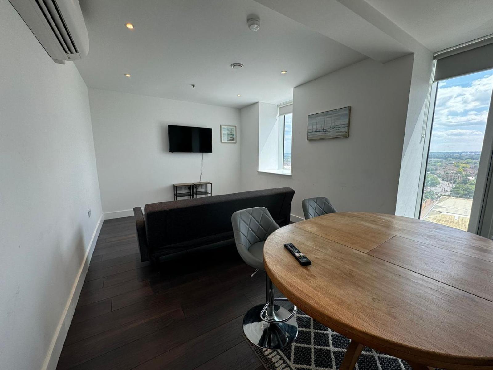 Cozy One Bedroom Flat 20 Mins Central London Bp142 מראה חיצוני תמונה